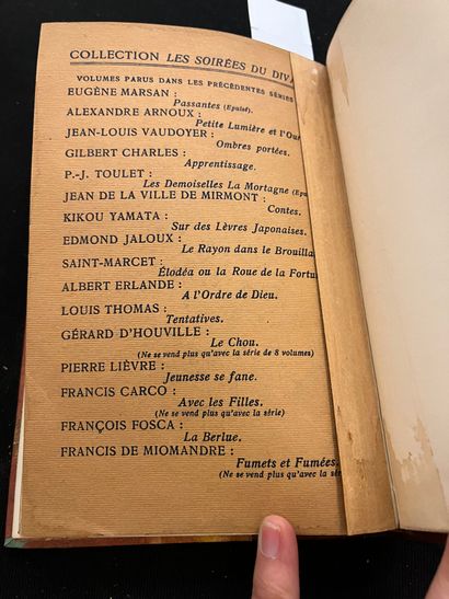 VALÉRY (Paul) Rhumbs (Notes et autres). Paris, Le Divan, 1926.
In-8° carré, demi-chagrin...
