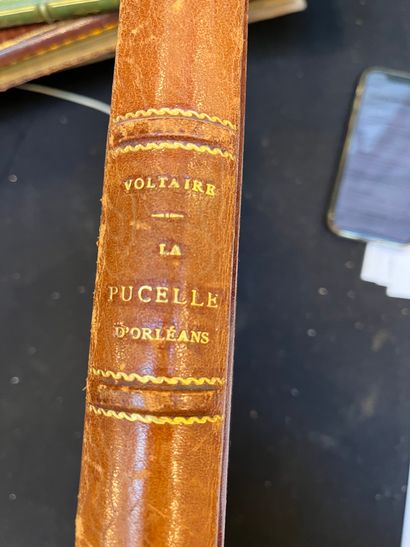 VOLTAIRE La Pucelle d'Orléans, poëme en vingt-un chants. A Paris, De l'Imprimerie...