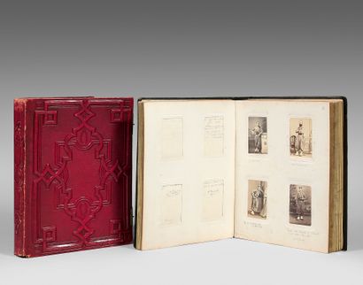 null Two important period photo albums of the Papal Zouaves, beautiful leather binding...