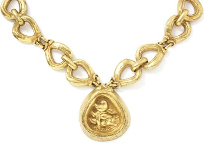 null LINE VAUTRIN. Collier articulé en bronze doré composé de maillons ajourés, retenant...