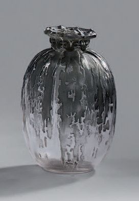 LALIQUE René (1860-1945) Vase «Fontaines couvert»Épreuve de tirage industriel réalisée...