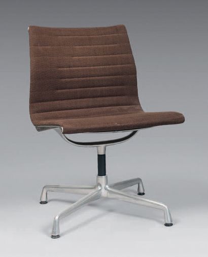 EAMES Charles (1907-1978) & EAMES Ray (1912- 1988) - Édition Herman MILLER Low back...