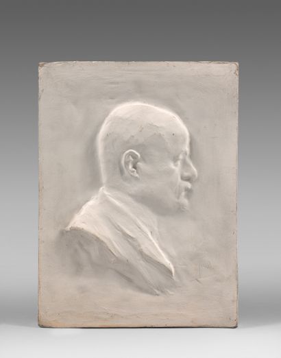 Alexandre BIGOT (1862-1927) Portrait d' homme
Plaque de plâtre
Trace signature en...