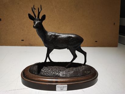 null Josechu LALANDA (1939-2015). Deer. Bronze with brown patina signed in hollow...
