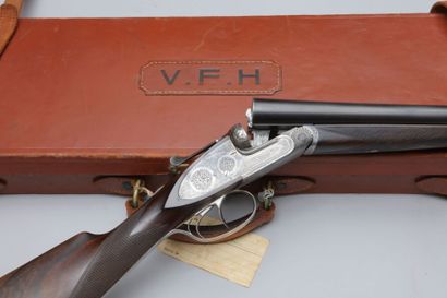 null Fusil Gastine Renette calibre 12 (n°2112). Canons lisses de 72 cm, crosse anglaise....