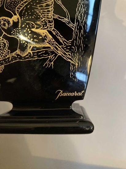 null Baccarat

Vase en cristale noir décor d'oiseaux dans le goût chinois, Ht 26...