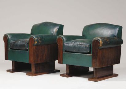 null TRAVAIL FRANÇAIS 1930 Paire d'importants fauteuils en placage de palissandre,...