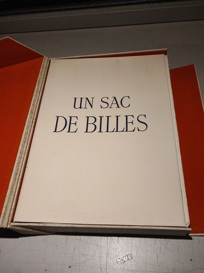 null Livre sous emboitage : Le sac de billes, illustré par Lucien Moretti