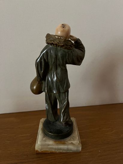 null MIMO

Pierrot 

Bronze et os 

H : 16 cm