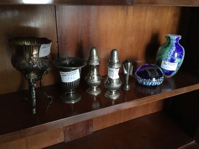 
Lot of silver plated metal: tripod bowl...