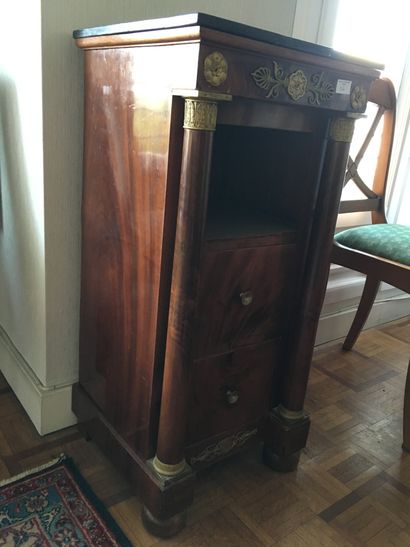 null 
Bedside table with detached columns_Restoration period (ref 10), restored marble,...