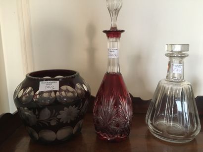 Bohemian style crystal lot: vase, carafe,...