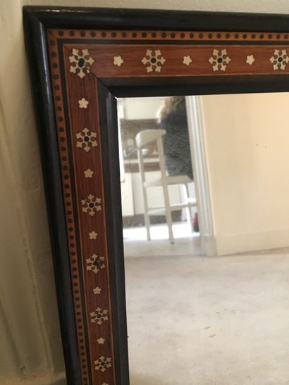 null Rectangular mirror in stained wood and exotic wood, marquetry decoration of...