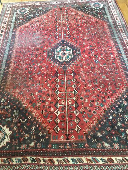 
Red background carpet 210 x 280 cm (wear)...
