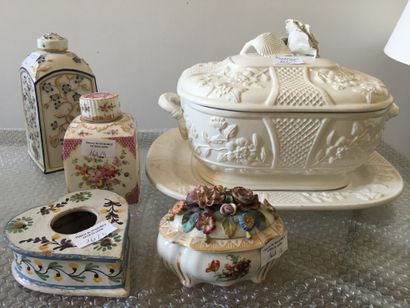 Lot of porcelain: two square bottles, a covered...