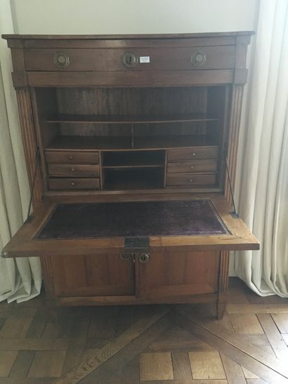null Secretary in fruitwood _Century 1800, accidents of use. 138 x 97 x 42 cm (ref...