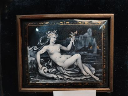 null Plaque en émail de style du XVIIème siècle, 

Venus alanguie

XIXème siècle...