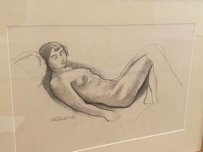 null nude woman

drawing, bears a signature in the middle at the bottom 

36 x 24.5...