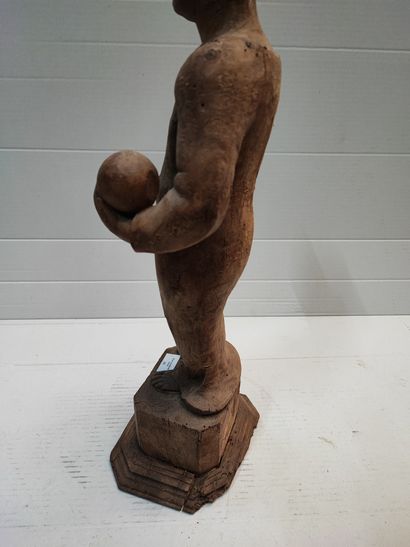 null Groupe en bois sculpté représentant un personnage benissant 

H : 62 cm 

Usures...