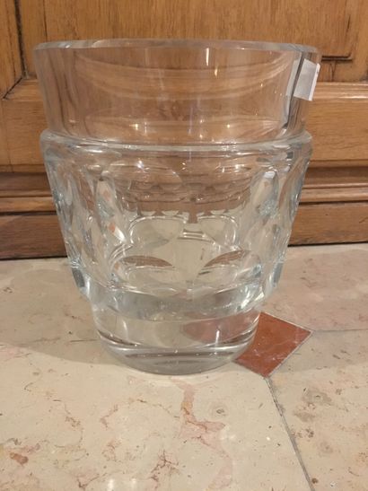 Vase with cut sides in BACCARAT crystal