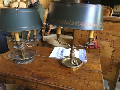 Two bouillotte lamps, one with two lights,...