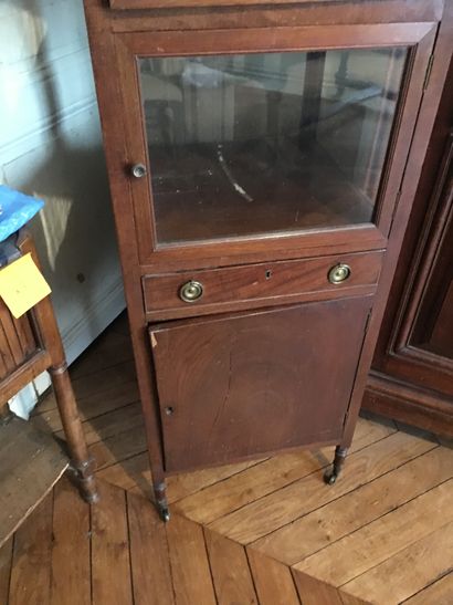 null Mahogany and mahogany veneer cabinet, the top with three compartments forming...