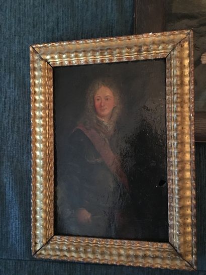 null Ecole vers 1700_Portrait d'homme en cuirasse_Huile sur toile (trou)_29 x 19...