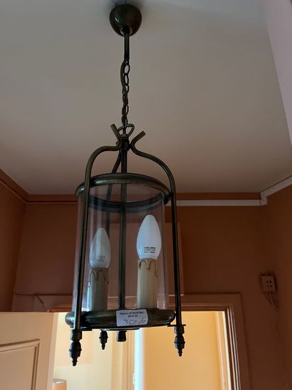 Lot composed of a lantern (H: 60 cm) and...