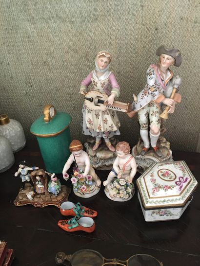 Lot of porcelain, Germany: couple, 1 box...