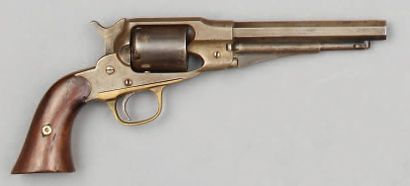  Revolver Remington model police, calibre 36 ; finition blanc avec quelques traces...