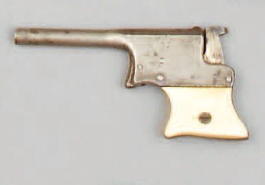  Pistolet Remington Vest Pocket ou "Saw Handle Deringer", calibre 22 ; finition métal...