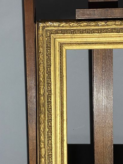 null Cadre en bois et stuc patiné doré dit "Barbizon"
36,5 x 54 x 13 cm paysage 10
(vendu...