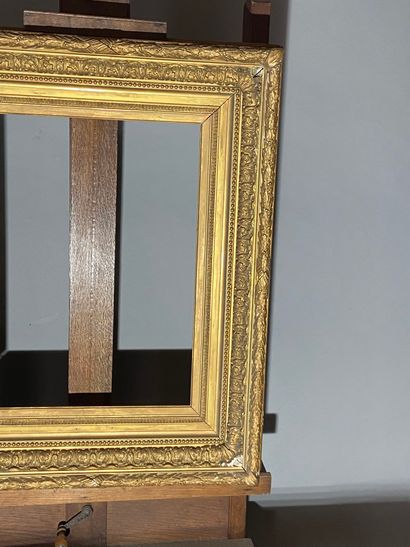 null Cadre en bois et stuc doré dit "Barbizon", XIXe
37 x 54 x 14 cm paysage 10
(vendu...