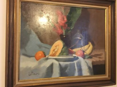 null DI MAURO, école italienne du Xxe - Nature morte au melon - Huile sur toile,...