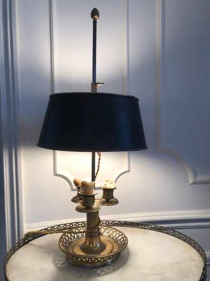 Lampe bouillotte d’époque Louis XVI,En bronze...
