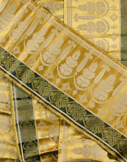 Large silk and linen border for a piece of...