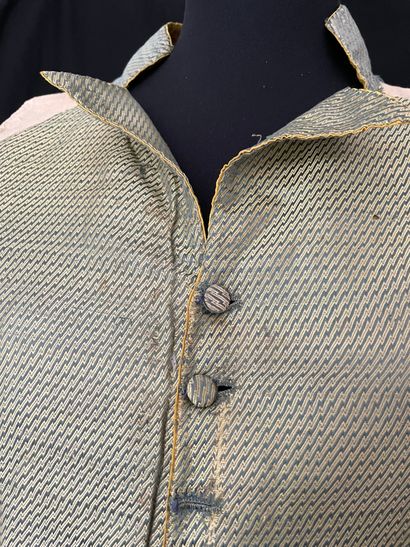 null Gilet ou veste d'habit de forme droite en façonné à chevrons, vers 1787.
Satin...