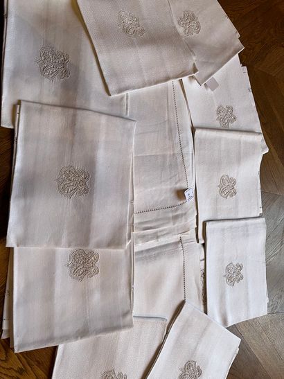 Tablecloth in granite cotton, embroidery...