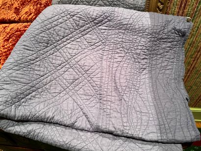 null Lot of bedspreads including a velvet overstitched rust, another in blue cotton...