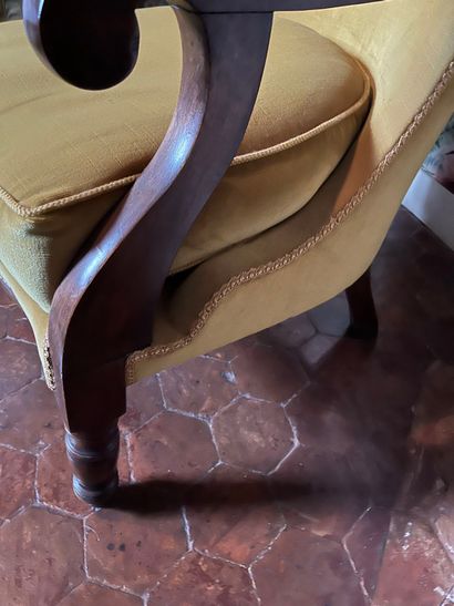 null Armchair " Voltaire " in stained wood, upholstered in mustard velvet. 
H: 88...