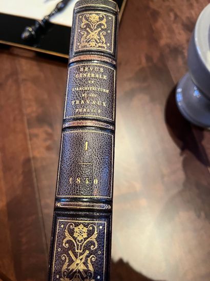 null "Revue générale de l'architecture et des travaux publics" (1840, 1841, 1954)...