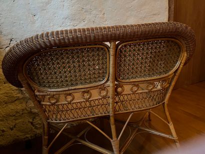 null Natural and green wicker sofa, two chairs of the same model are joined 
H :...