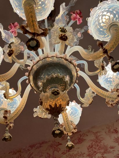 null Chandelier with six lights out of milky white and coloured glass of Venice,...
