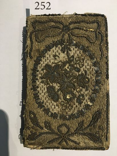 [BINDING BRODED WITH SILVER THREADS]. Sacre...