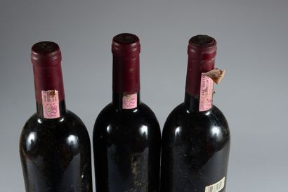 null 3 bouteilles BRUNELLO DI MONTALCINO Castello Banfi 1988 (ets, TLB)