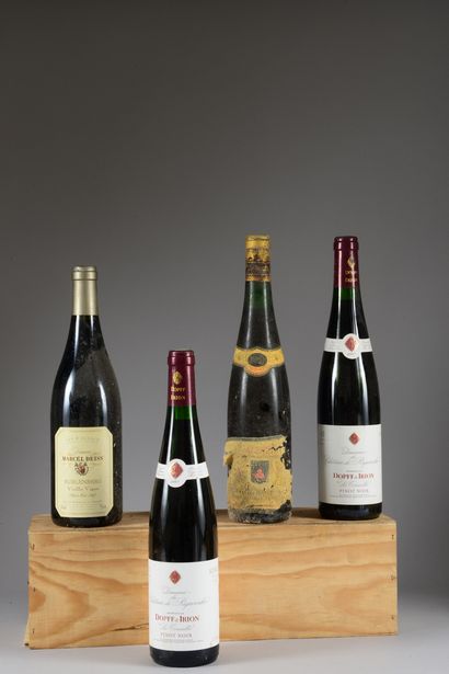 null 4 bottles PINOT NOIR d'ALSACE, (1 Hugel 1983, ea, TLB, 1 Bourlenberg V.V. Marcel...