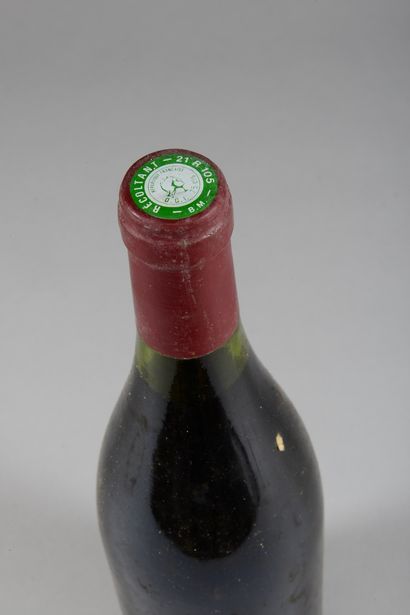 null 1 bouteille RICHEBOURG, Henri Jayer 1986 (ela, tachée, macaron légèrement a...