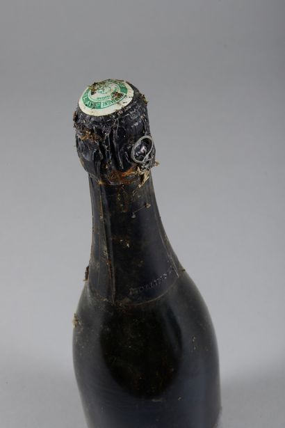 null 1 bottle CHAMPAGNE "Vieilles Vignes Françaises", Bollinger 1985 (Blanc de Noirs;...