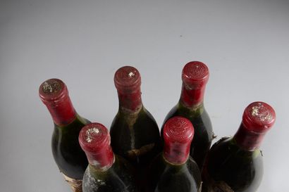 null 6 bouteilles VOLNAY "Champans 1er cru", H. de Montille 1982 (elt, 3 TLB, 2 LB,...