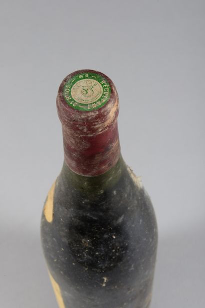 null 1 bouteille ÉCHEZEAUX, Henri Jayer 1986 (etla, tâchée, macaron abîmé)